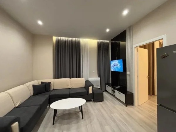 Tirane, jepet me qera apartament 1+1 Kati 0, 60 m² 550 € (KODRA E DIELLIT)