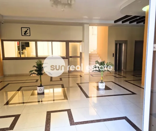 Shkoder, jepet me qera ambjent biznesi Kati 3, 60 m² (QENDER)