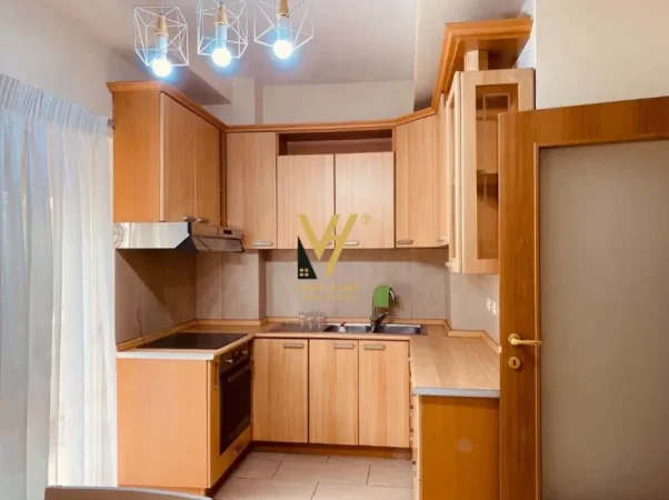 Tirane, jepet me qera apartament 2+1+Ballkon Kati 1, 120 m² 770 € (BRRYL)