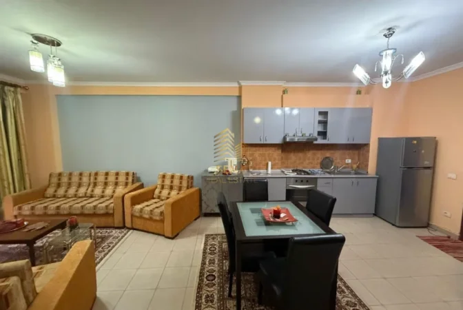 Tirane, jepet me qera apartament 1+1+Ballkon Kati 2, 80 m² 450 € (Astir)