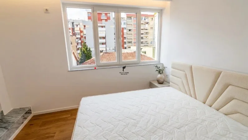 Tirane, jepet me qera apartament 1+1 Kati 3, 63 m² 500 € (TREGU ELEKTRIK)
