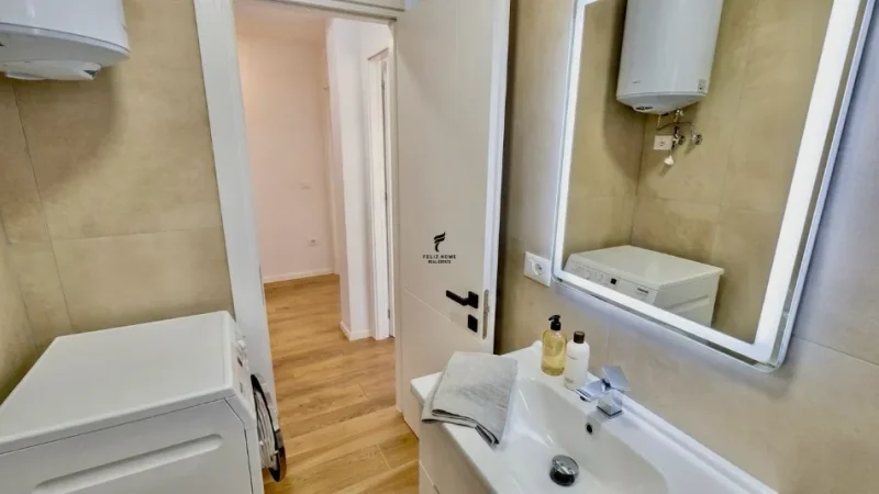 Tirane, jepet me qera apartament 1+1 Kati 3, 63 m² 500 € (TREGU ELEKTRIK)