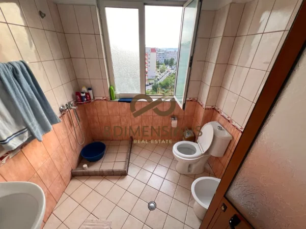 Tirane, shitet apartament 3+1+Ballkon Kati 4, 122 m² 176.000 € (fresk)
