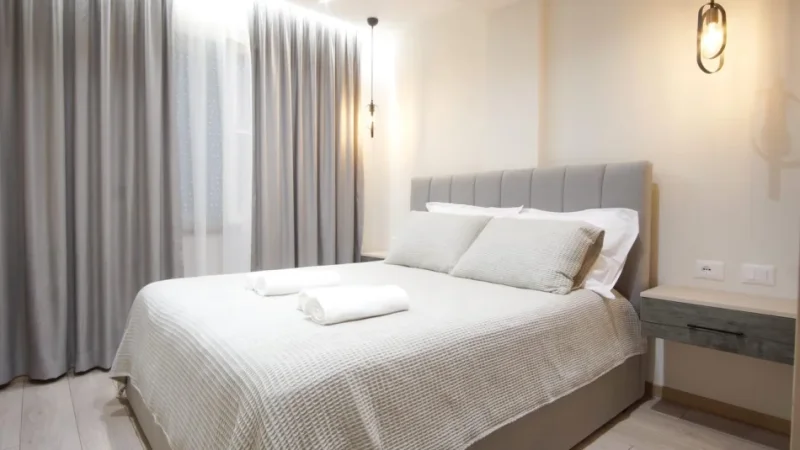 Tirane, jepet me qera apartament 1+1 Kati 1, 65 m² 750 € (21 Dhjetori)