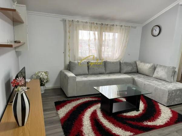 Tirane, jepet me qera apartament 2+1 Kati 3, 97 m² 400 € (QYTET STUDENTI)
