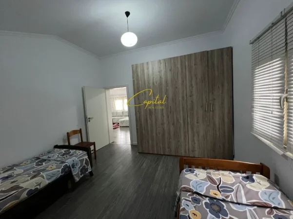 Tirane, jepet me qera apartament 2+1 Kati 3, 97 m² 400 € (QYTET STUDENTI)