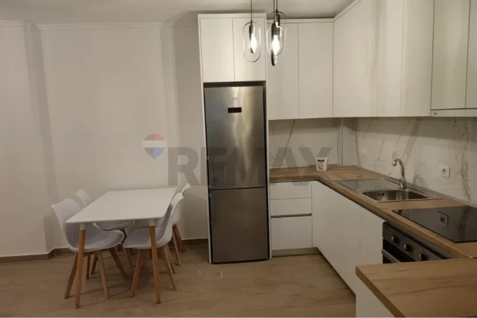 Tirane, shes 1+1 , 60 m² 125.000 € 