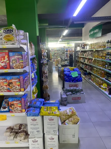 Tirane, shitet ambjent biznesi Kati 1, 560 m² 75.000 € (Kodra e Diellit)