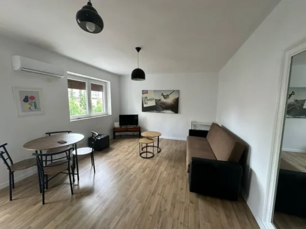 Tirane, jepet me qera apartament 1+1+Aneks+Ballkon Kati 2, 60 m² 620 € (rruga e elbasanit)