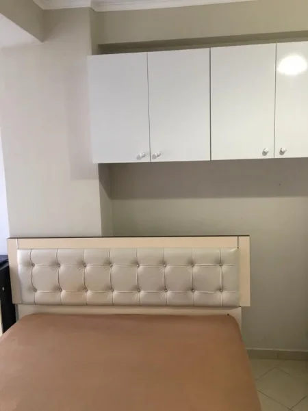 Tirane, jepet me qera garsonier Kati 4, 35 m² 350 € (Astir tek Market Diambe)