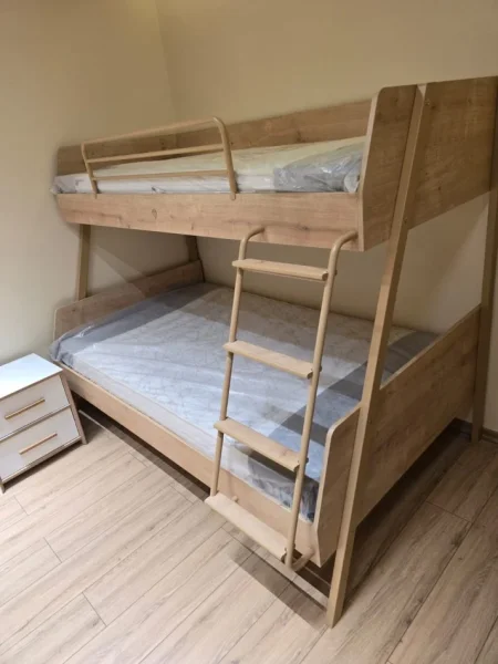 Tirane, jepet me qera apartament 1+1 Kati 3, 70 m² 450 € (Bujtina e Gjelit)