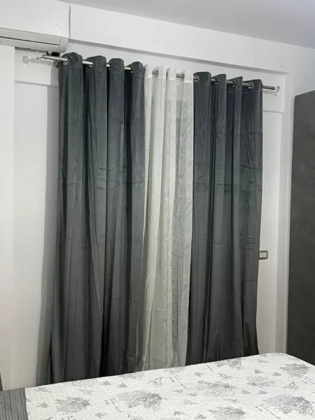 Tirane, jepet me qera apartament 1+1 Kati 5, 88 m² 600 € (Liqeni i Thate)