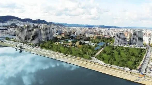 Tirane, jepet me qera zyre Kati 5, 165 m² 2.500 € 