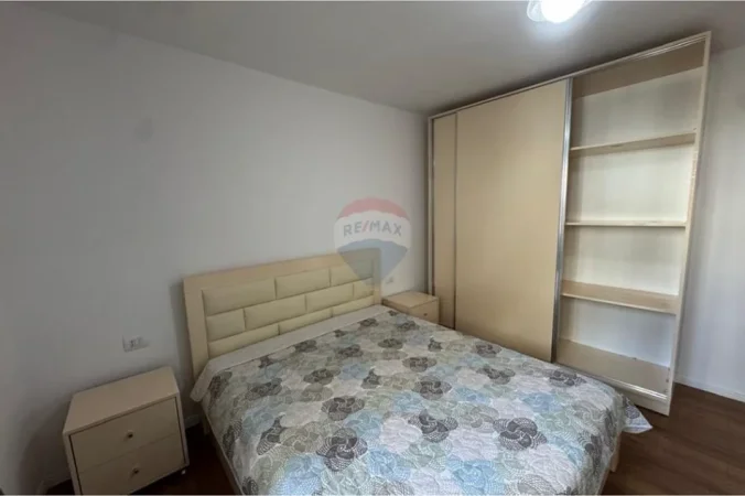 Tirane, shitet apartament 2+1+Ballkon Kati 2, 80 m² 195.000 € (Rruga Besnik Sykja)