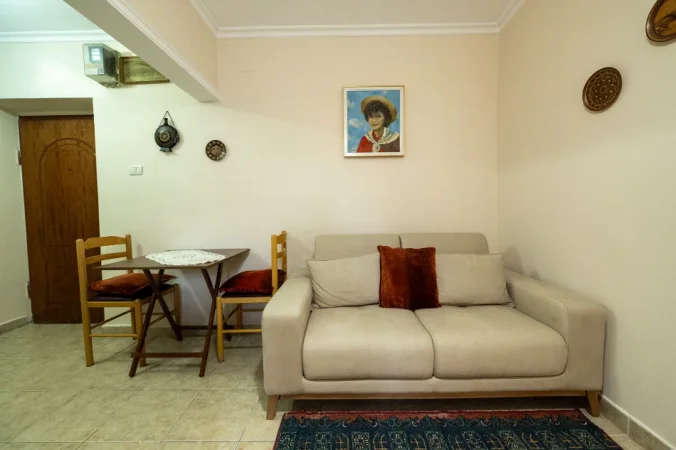 Tirane, jap me qera apartament 1+1+Aneks+Ballkon Kati 3, 42 m² 400 € (Rruga Mihal Grameno)