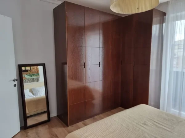 Tirane, jepet me qera apartament 1+1 Kati 5, 85 m² 750 € (QENDER — Rruga Mine Peza)