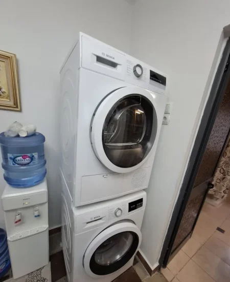 Tirane, jepet me qera apartament 2+1 Kati 5, 75 m² 500 € (Pazari i Ri)