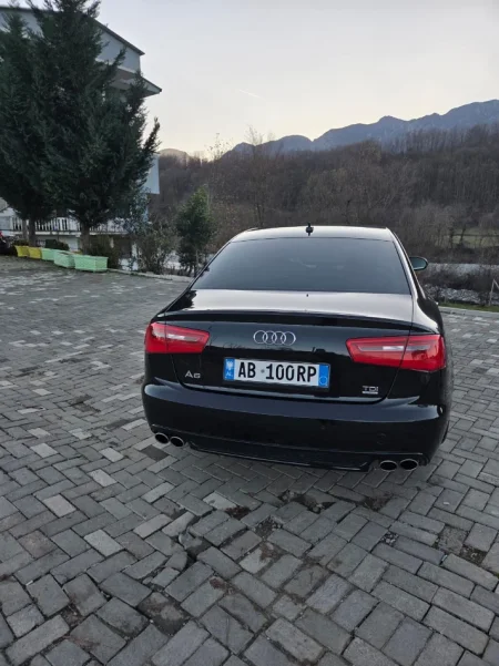 Mat, shitet makine Audi A6 Nafte, e zeze automatik Klima 8.500 €