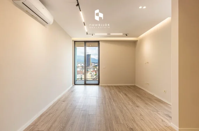 ✨️Me Qira: Elite Office 202m² ⭐️ 2 Parkime  3 WC🚾 / VERANDË - Kati 12📍 GOLDEN TOWER (MINE PEZA REZIDENCE) 🌇 2000€ NETO/Muaj 💥