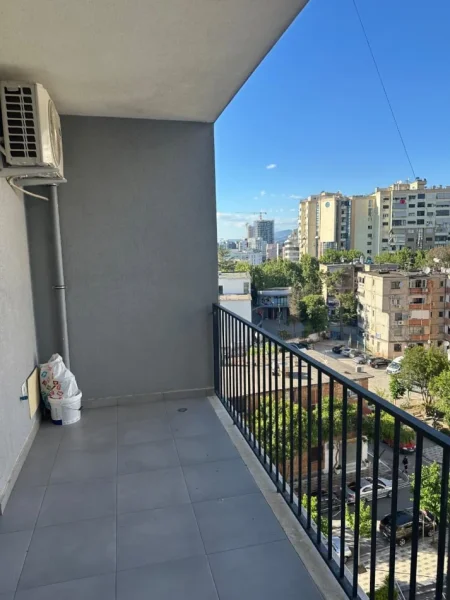 Tirane, jepet me qera apartament 1+1 Kati 6, 67 m² 650 € (Bulevardi Zogu i Parë)