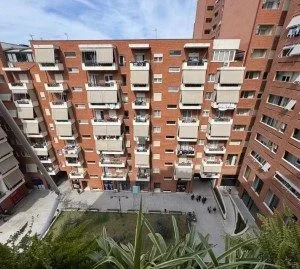 Tirane, jepet me qera ambjent biznesi Kati 7, 55 m² 650 € (Rruga e Kavajës)