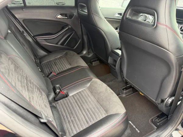 MERCEDES - BENZ A class 180 NAFTE 👉 2015 👈 AUTOMATIKE - AMG line 10.900 €