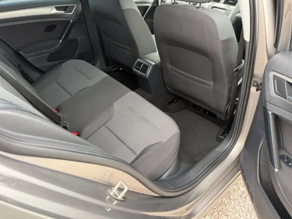VOLKSWAGEN GOLF VII - 1.6 NAFTE 👉 2016 👈 kambio MANUALE - 7.350 €