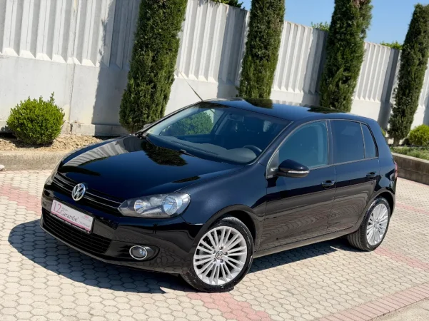 VOLKSWAGEN GOLF VI - 2.0 NAFTE 👉 2010 👈 kambio AUTOMATIKE - EUROPE 6.850 €