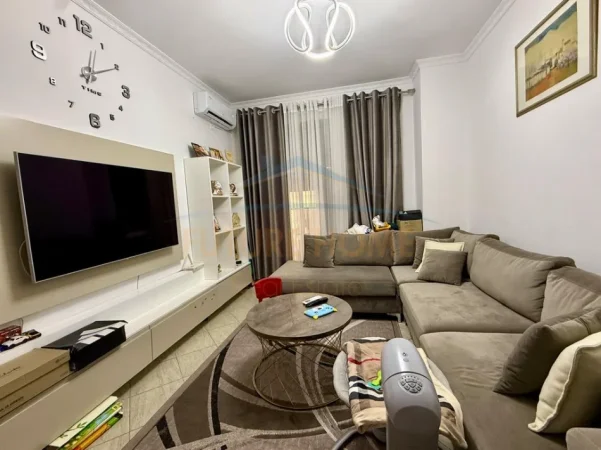 Tirane, shitet apartament 1+1+Ballkon Kati 1, 56 m² 95.000 € (Misto Mame)