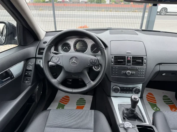 MERCEDES - BENZ C 220 NAFTE 👉 2008 👈 kambio MANUALE - AVANGARDE 6.250 €