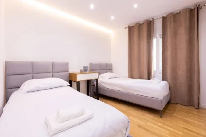 Tirane, shitet apartament 2+1+Aneks+Ballkon Kati 2, 105 m² 260.000 € (rruga e durresit)