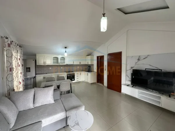 Tirane, jepet me qera apartament duplex Dublex Kati 2, 90 m² 600 € (Kodra e Diellit)