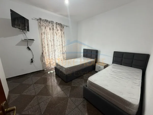 Tirane, jepet me qera apartament duplex Dublex Kati 2, 90 m² 600 € (Kodra e Diellit)