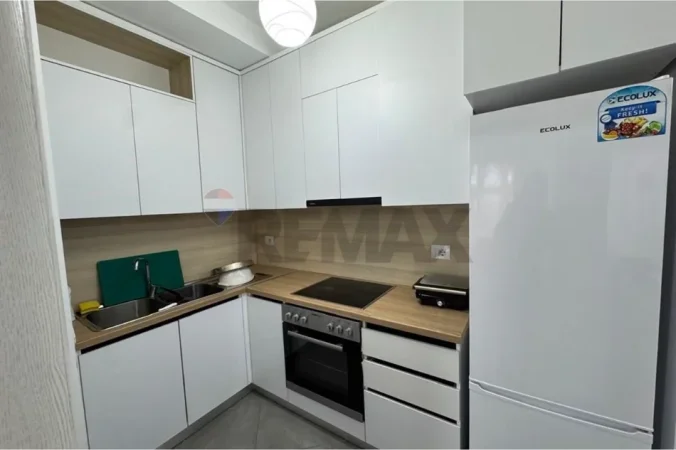Shitet apartament 2+1 Kati 3, Gjiri Lalzit, Durres