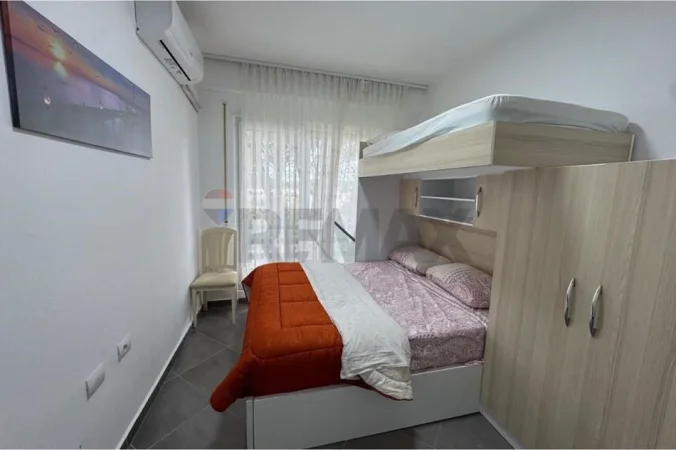 Shitet apartament 2+1 Kati 3, Gjiri Lalzit, Durres