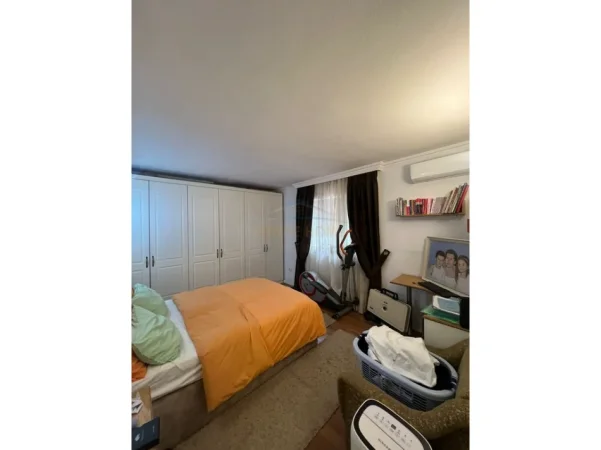 Tirane, shitet apartament 2+1+Ballkon Kati 4, 106 m² 284.000 € (Rruga e Kavajes)
