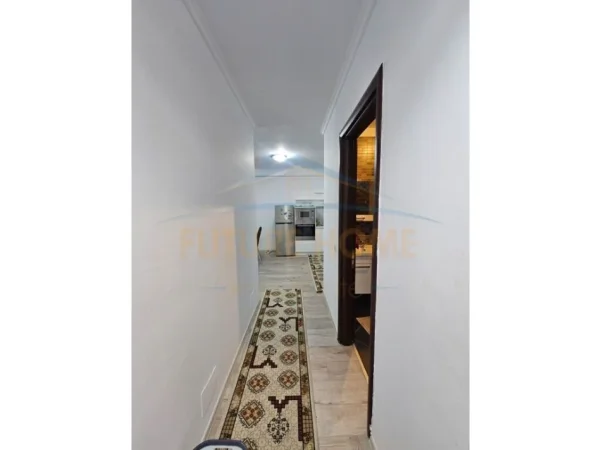 Tirane, jap me qera apartament 2+1+Ballkon Kati 3, 73 m² 650 € 