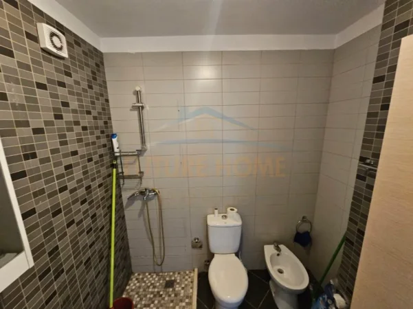 Tirane, jap me qera apartament 2+1+Ballkon Kati 3, 73 m² 650 € 