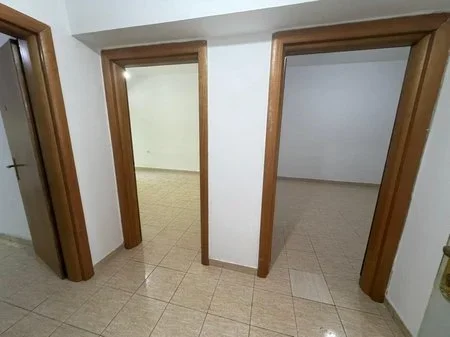 Tirane, shitet apartament 2+1+Ballkon Kati 2, 56 m² 156.000 € (Brryli)