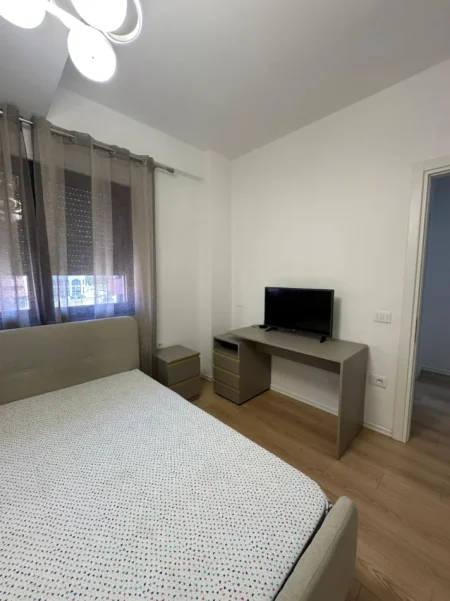 Tirane, jepet me qera apartament 1+1 Kati 2, 580 € (Astir)