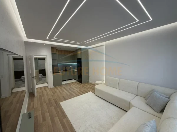 Tirane, shitet apartament 1+1+Ballkon Kati 4, 61 m² 120.000 € (Unaza e Re)