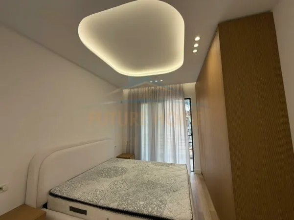 Tirane, shitet apartament 1+1+Ballkon Kati 4, 61 m² 120.000 € (Unaza e Re)