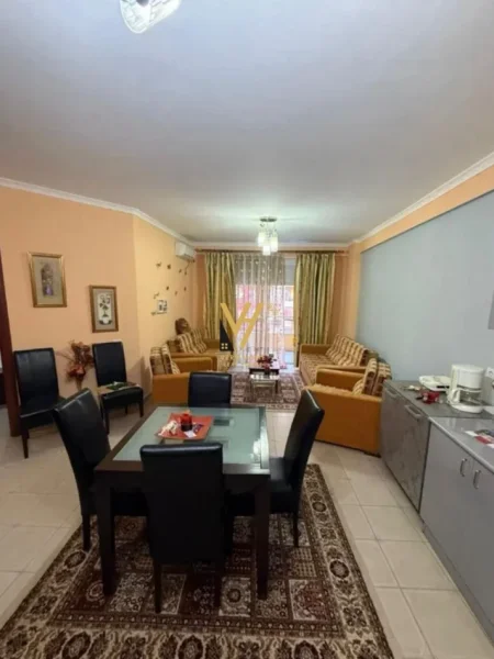 Tirane, jepet me qera apartament 1+1+Ballkon Kati 2, 80 m² 420 € (ASTIR)