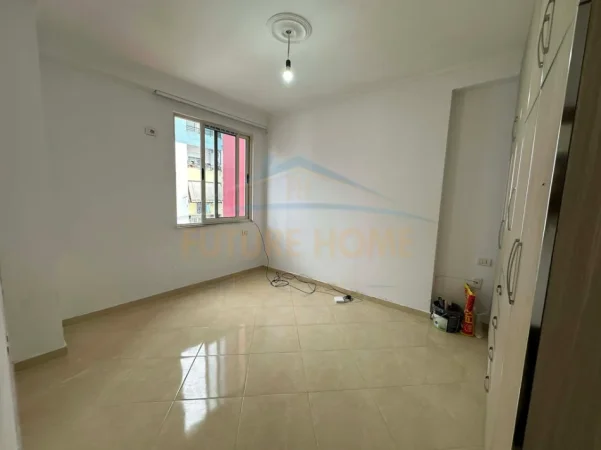 Tirane, Shitet Apartament 3+1, Yzberisht, prane Fitness Uniku, Kati 6, 134 m², 179.000 €