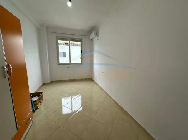 Tirane, Shitet Apartament 3+1, Yzberisht, prane Fitness Uniku, Kati 6, 134 m², 179.000 €