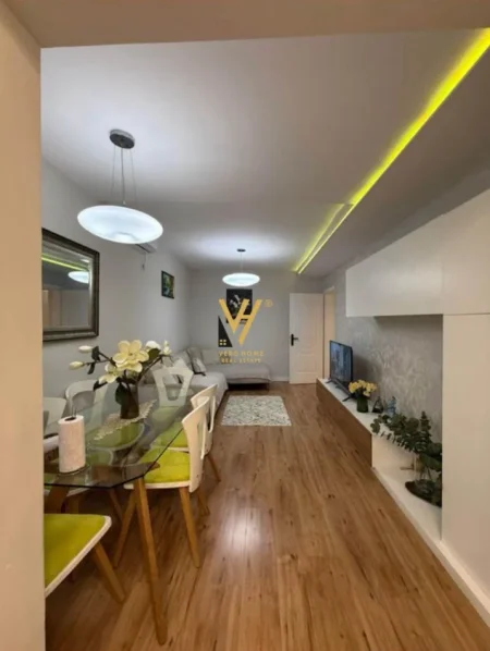 Tirane, shitet Vile 2 Katshe Kati 0, 180 m² 230.000 € (KINOSTUDIO)