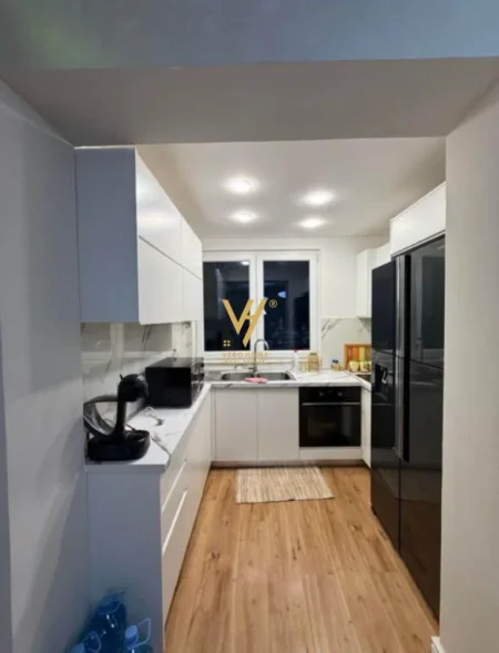 Tirane, shitet Vile 2 Katshe Kati 0, 180 m² 230.000 € (KINOSTUDIO)