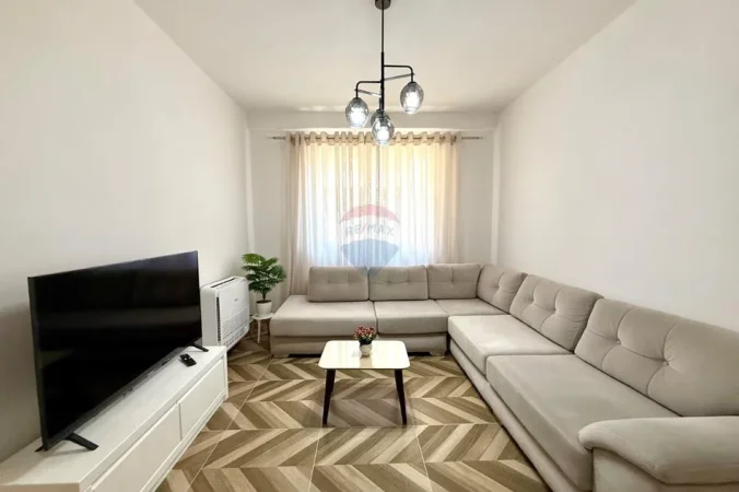 Apartament 1+1 i mobiluar tek E88, Laprake! (600 Euro/muaj)