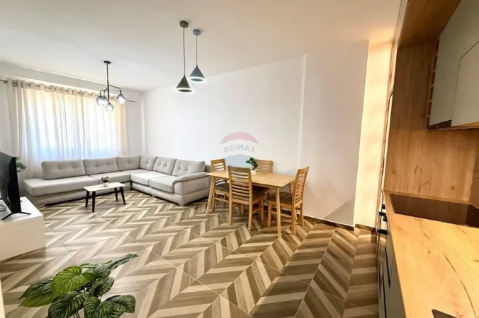 Apartament 1+1 i mobiluar tek E88, Laprake! (600 Euro/muaj)