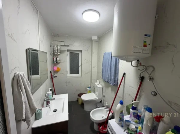 Tirane, shitet apartament 2+1+Ballkon Kati 4, 81 m² 150.000 € (ALI DEMI)